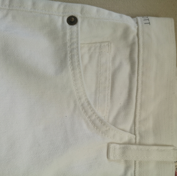 White denim skirt. - Picture 10 of 13